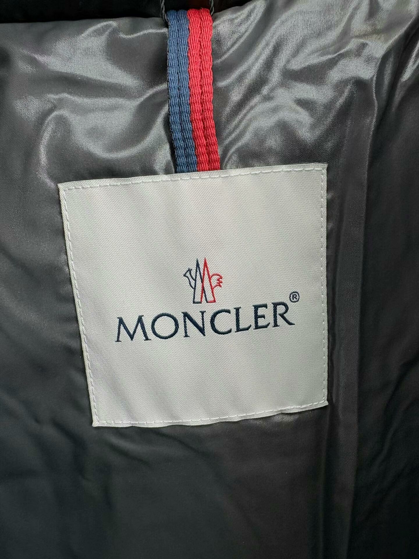 Moncler moncler maya black puffer jacket Size US M / EU 48-50 / 2 - 4 Thumbnail