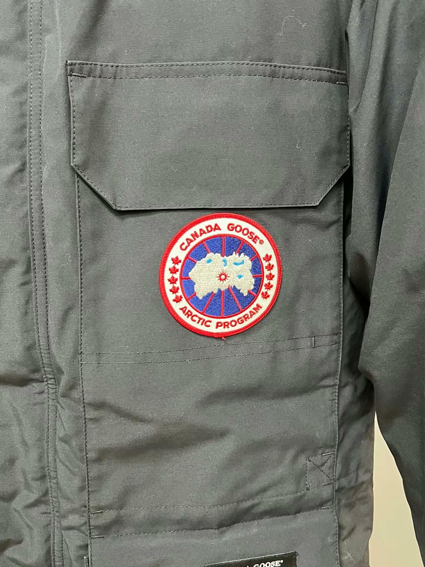 Canada Goose canada goose expedition down jacket xs Size US XS / EU 42 / 0 - 3 Thumbnail