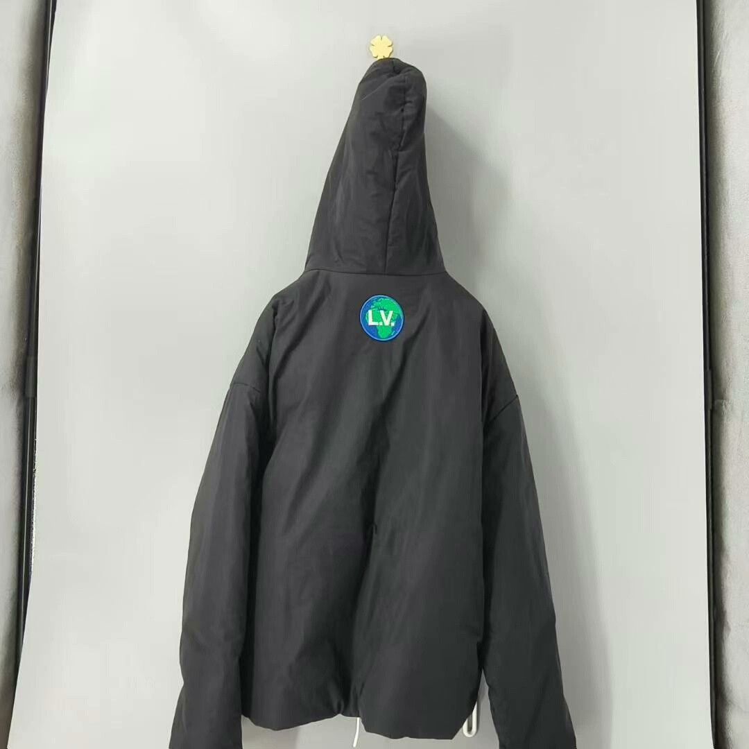 Louis Vuitton black louis vuitton embroidered hooded jacket Size US L / EU 52-54 / 3 - 3 Thumbnail