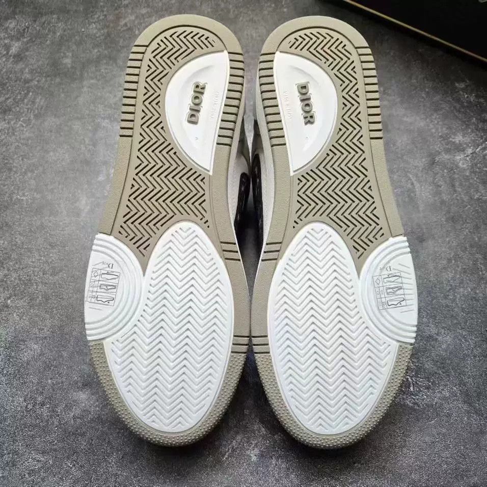 Dior dior b57 white and brown sneakers Size US 10 / EU 43 - 6 Thumbnail