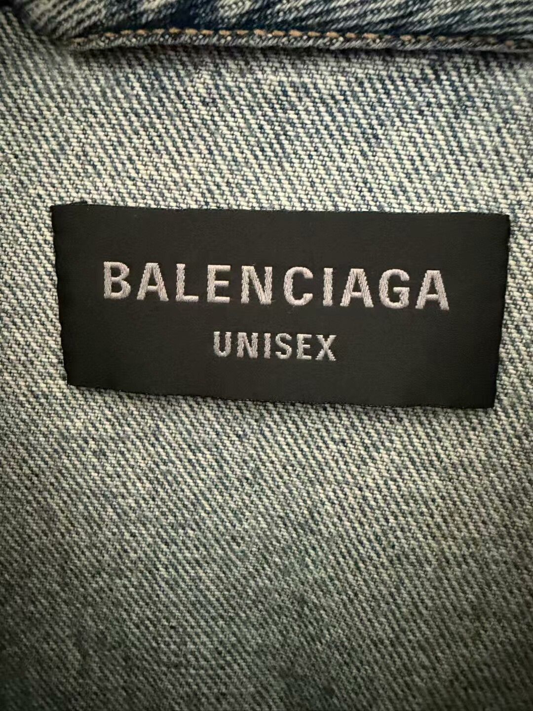 Balenciaga balenciaga graffiti denim jacket with dual B Size US XXL / EU 58 / 5 - 2 Thumbnail