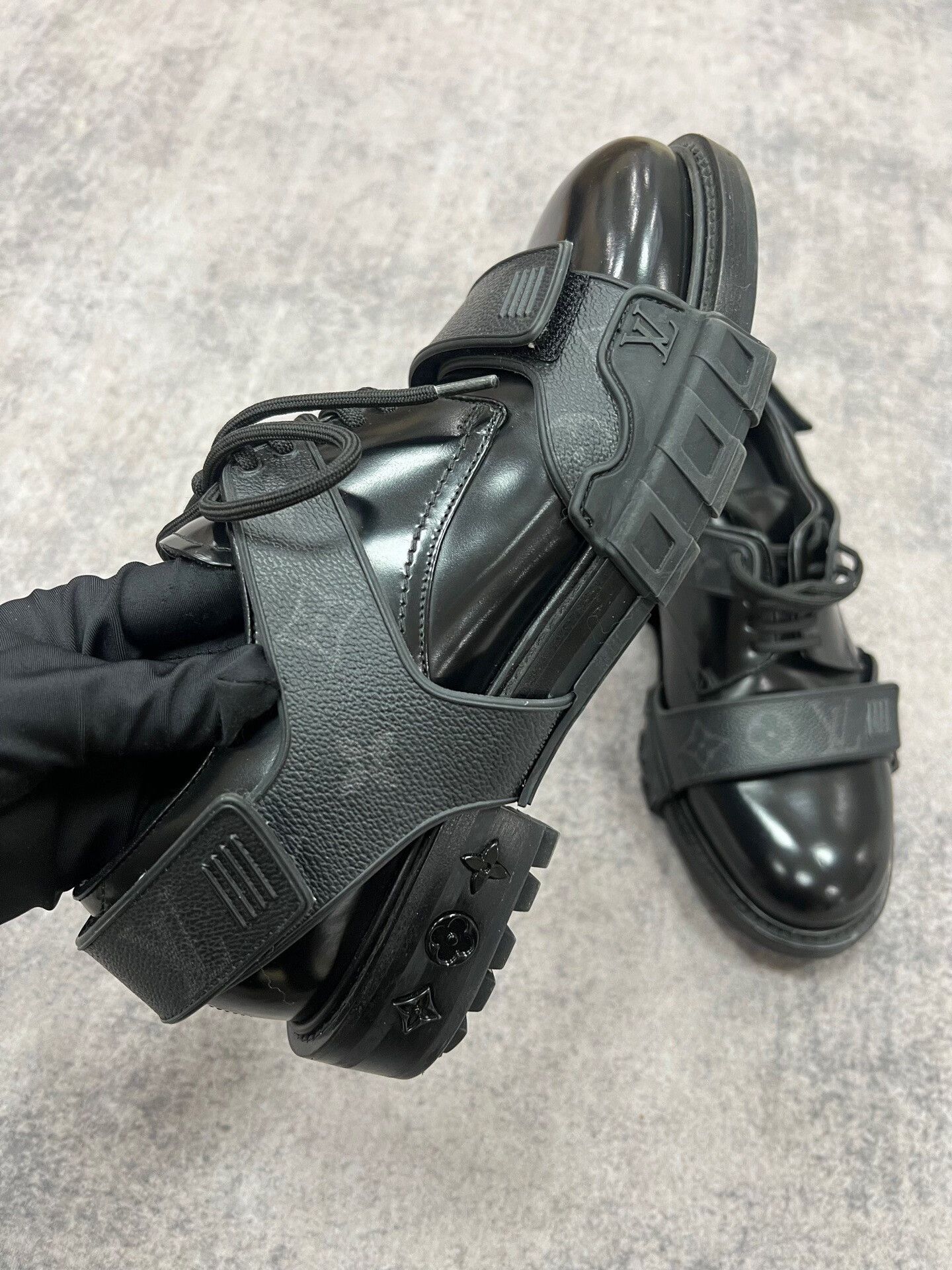 Louis Vuitton Louis Vuitton Tactical Leather Shoes Size 5.5 Size US 5.5 / EU 38 - 5 Thumbnail