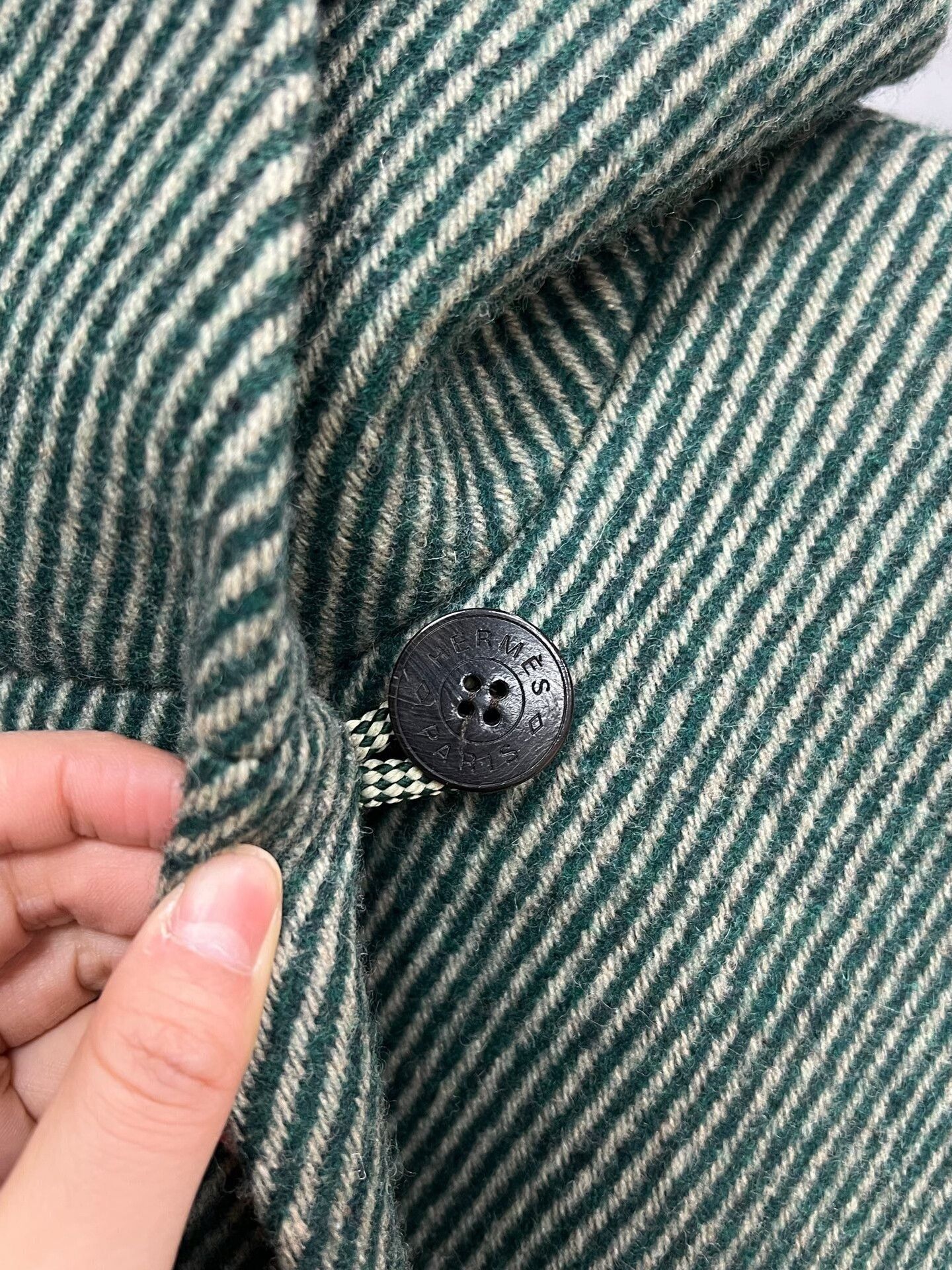 Hermes Hermes Wool Coat in New Condition Size XS / US 0-2 / IT 36-38 - 4 Thumbnail