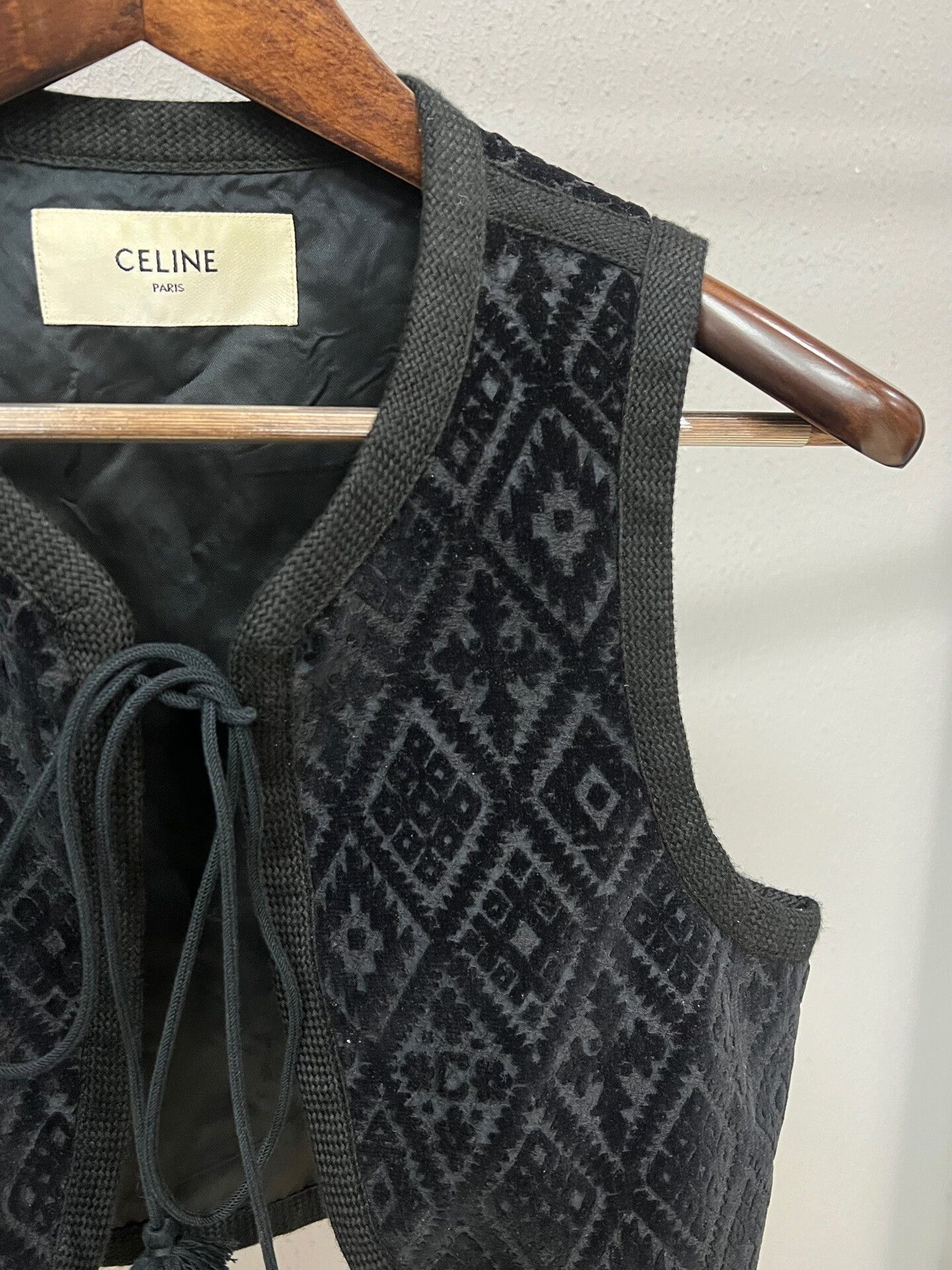 Celine celine diamond pattern embroidered velvet vest Size M / US 6-8 / IT 42-44 - 3 Thumbnail