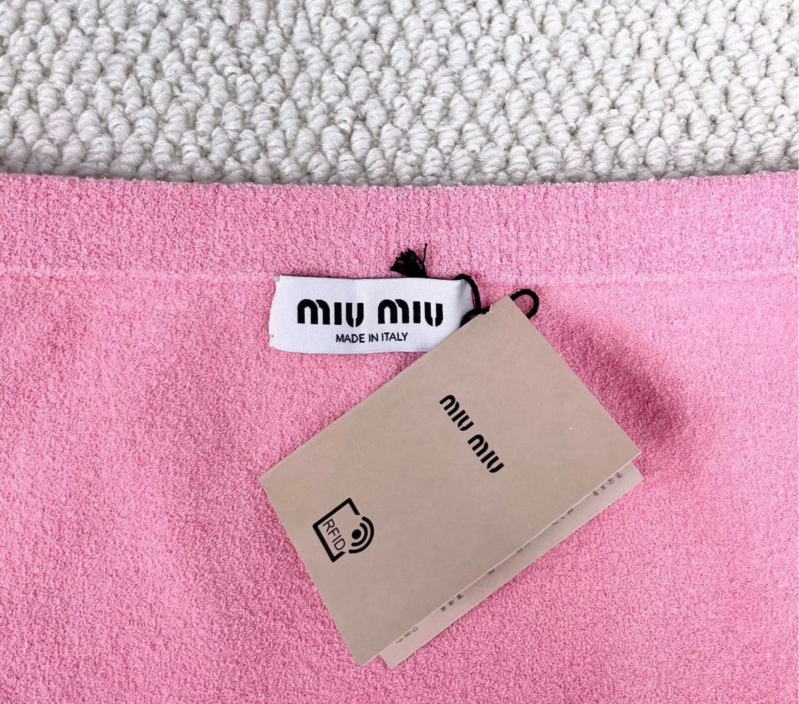 Miu Miu miu miu pink logo half skirt Size 38" / US 16 / IT 52 - 3 Thumbnail