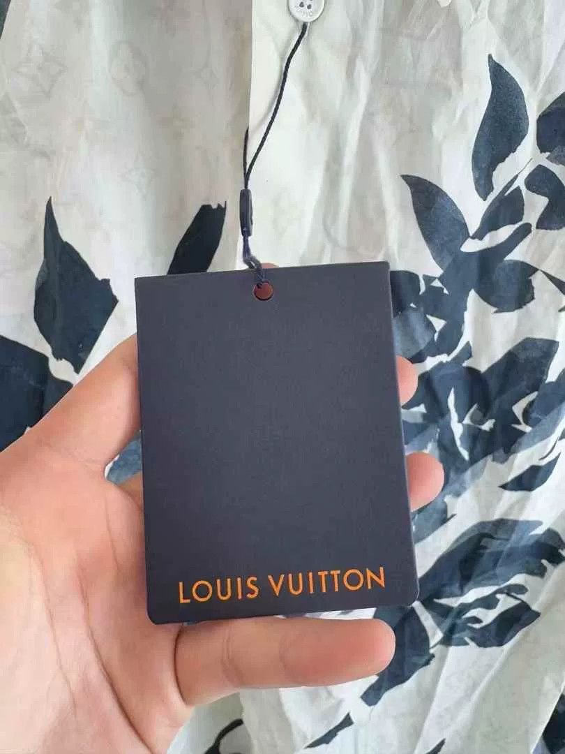 Louis Vuitton Louis Vuitton White Floral Pattern Shirt Size XS / US 0-2 / IT 36-38 - 4 Thumbnail