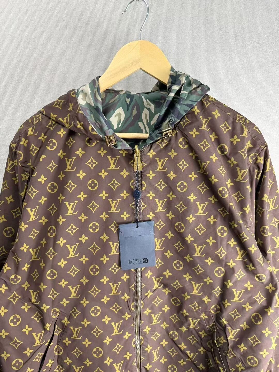 Louis Vuitton louis vuitton camo reversible parka jacket Size US L / EU 52-54 / 3 - 5 Thumbnail