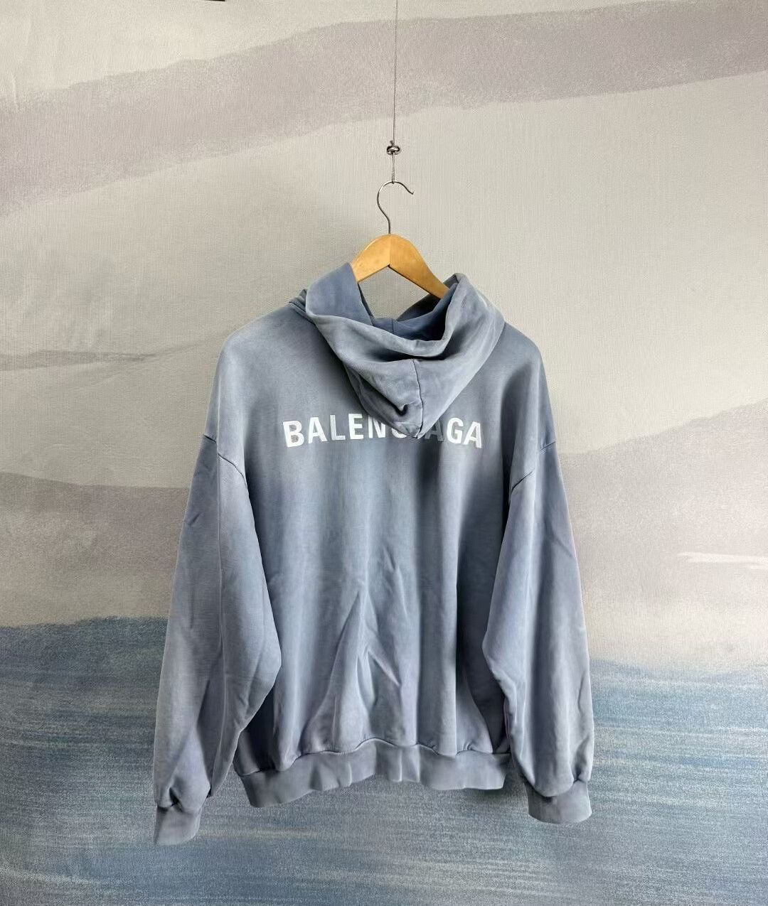 Balenciaga balenciaga vintage style hooded sweatshirt Size US S / EU 44-46 / 1 - 2 Thumbnail