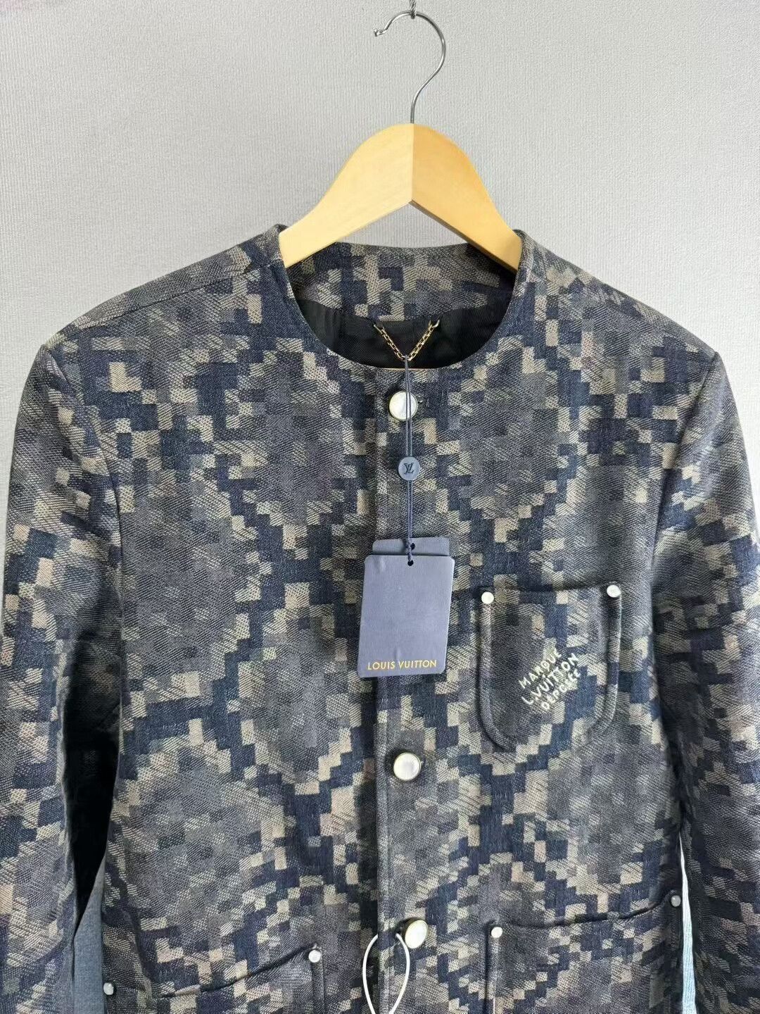 louis vuitton snake print collarless jacket