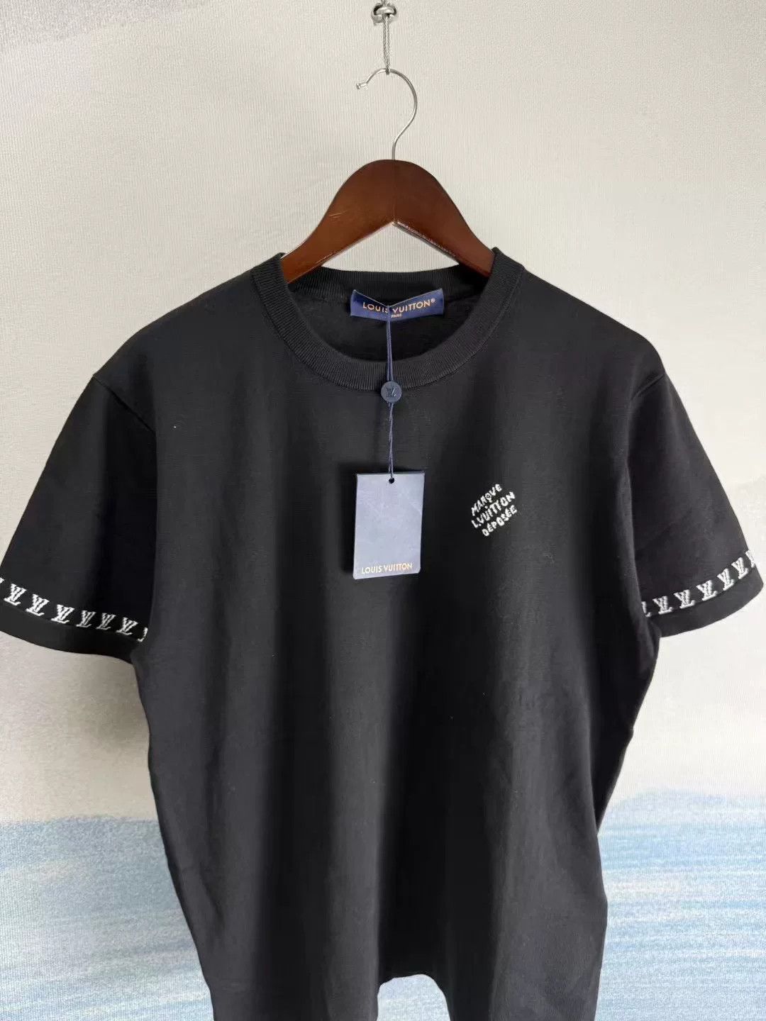 Louis Vuitton Louis Vuitton Black Short Sleeve Knit Top Size US S / EU 44-46 / 1 - 3 Thumbnail