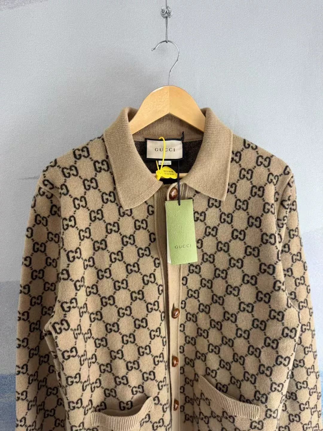 Gucci gucci beige wool cardigan with logo print Size US M / EU 48-50 / 2 - 2 Thumbnail