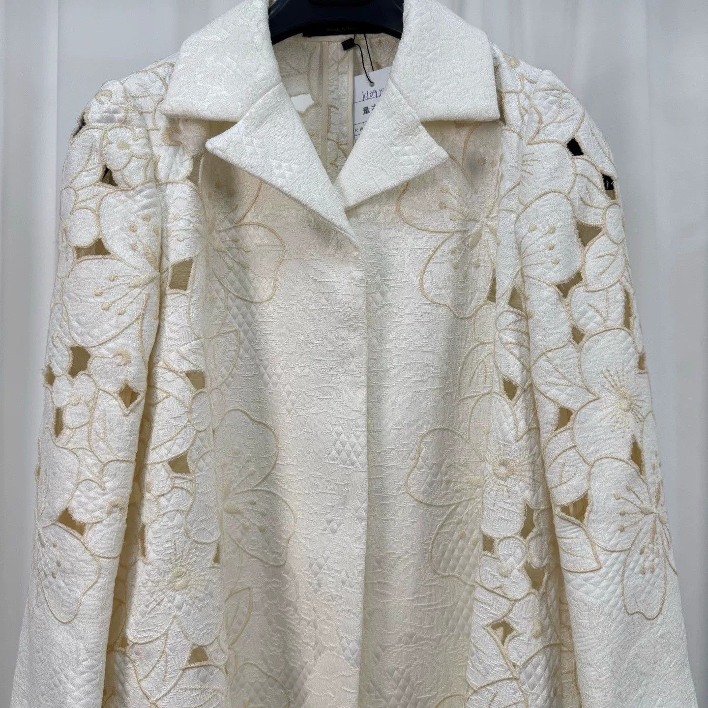 Dolce & Gabbana Dolce & Gabbana Floral Embroidered Coat Size S / US 4 / IT 40 - 3 Thumbnail