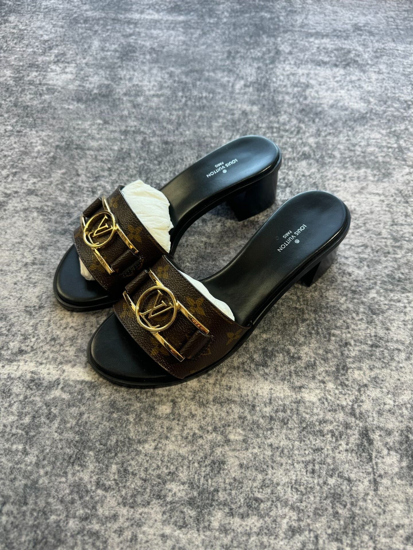 Louis Vuitton louis vuitton daphne high heel sandals Size US 6 / IT 36 - 2 Thumbnail
