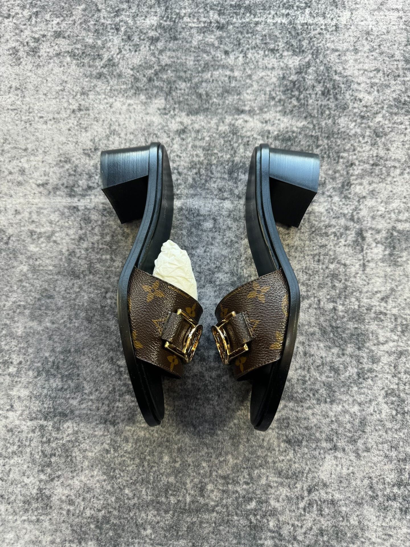Louis Vuitton louis vuitton daphne high heel sandals Size US 6 / IT 36 - 4 Thumbnail