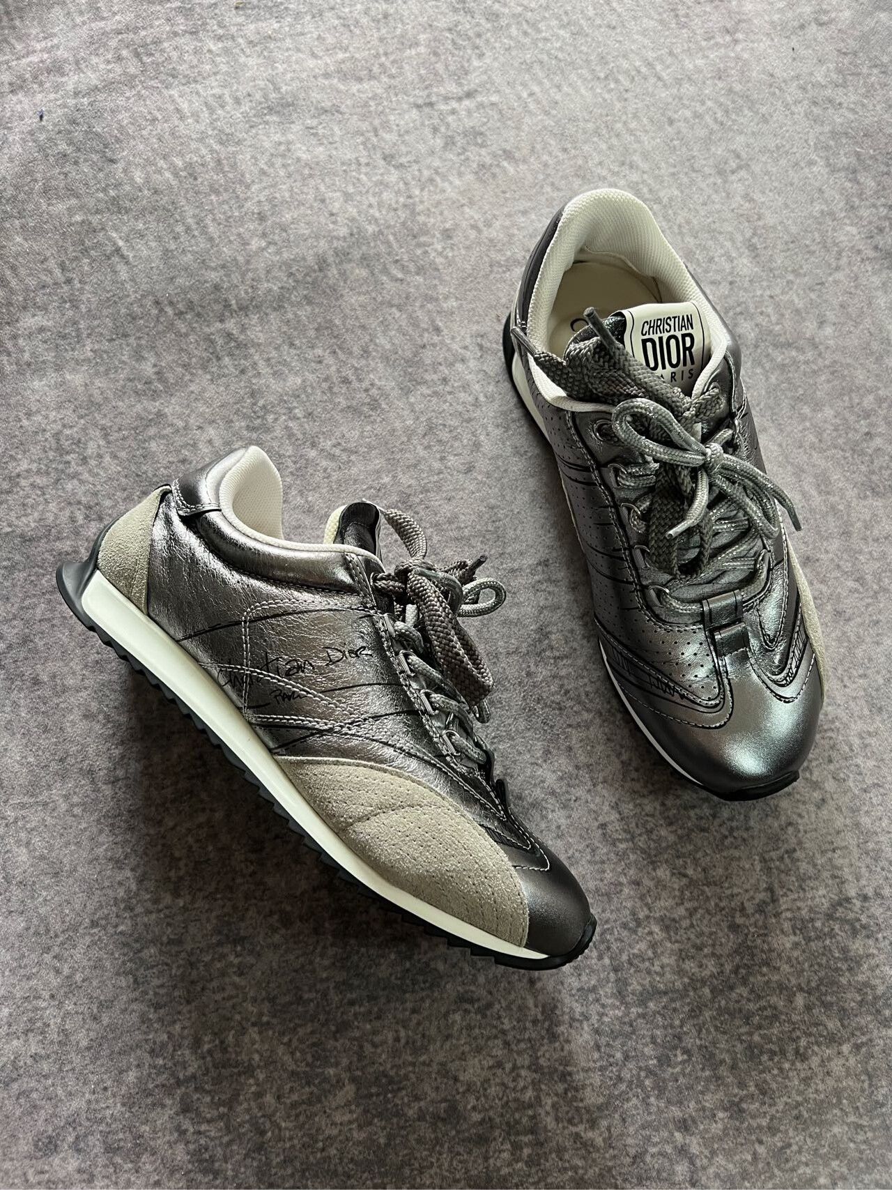 Dior Dior Silver Sneakers Size 36.5 Size US 6.5 / IT 36.5 - 2 Thumbnail