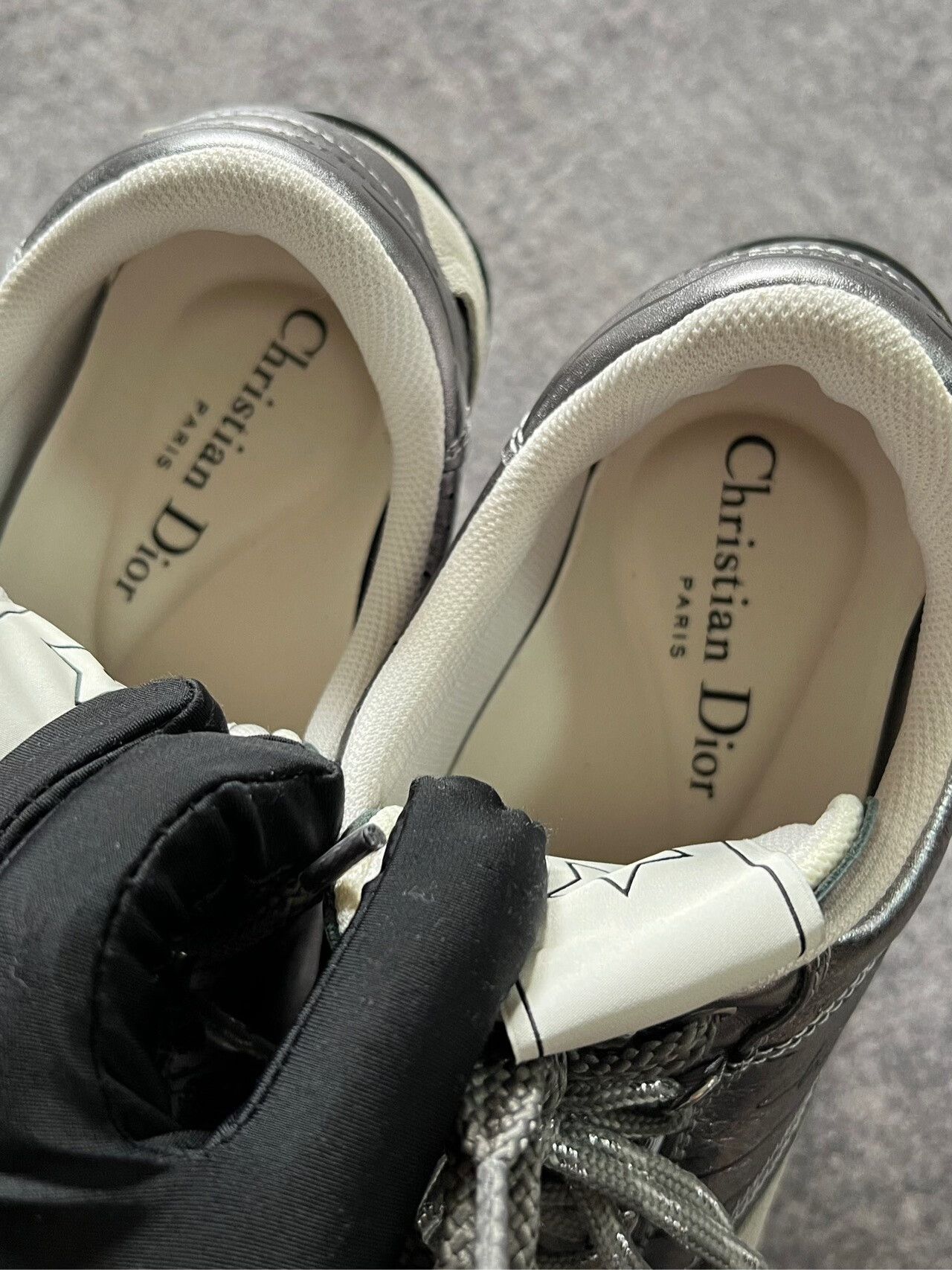 Dior Dior Silver Sneakers Size 36.5 Size US 6.5 / IT 36.5 - 6 Thumbnail