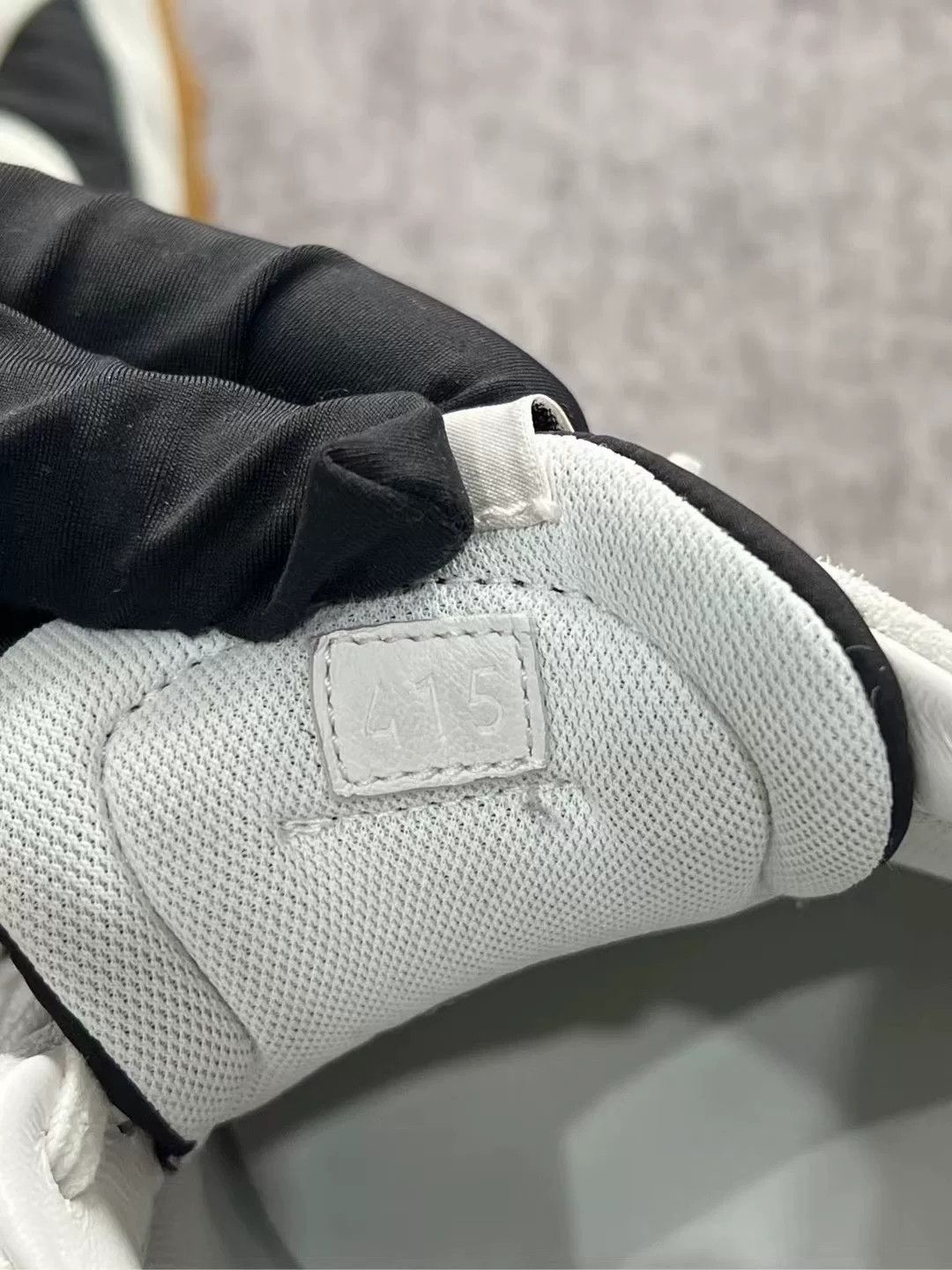 Hermes Hermes Black and White Sneakers Size 41.5 Size US 8.5 / EU 41-42 - 7 Thumbnail
