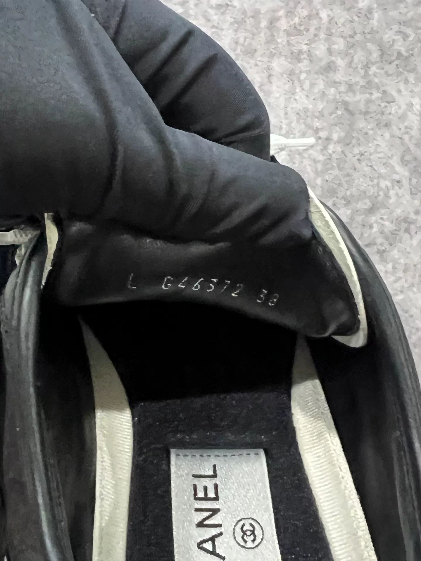 Chanel Chanel 25p Black Fashion Sneakers Size 38 Size US 7.5 / IT 37.5 - 8 Thumbnail