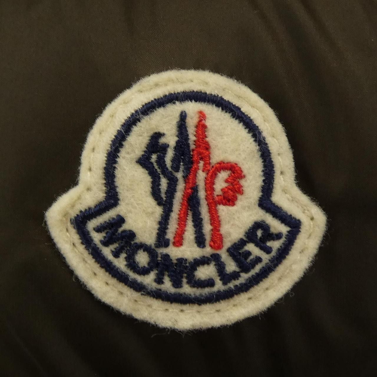 Moncler Moncler Moncler HERMIFUR 53048 Down Coat Natural Material Outerwear HERMIFUR DUTY FREE for USA Size ONE SIZE - 8 Thumbnail