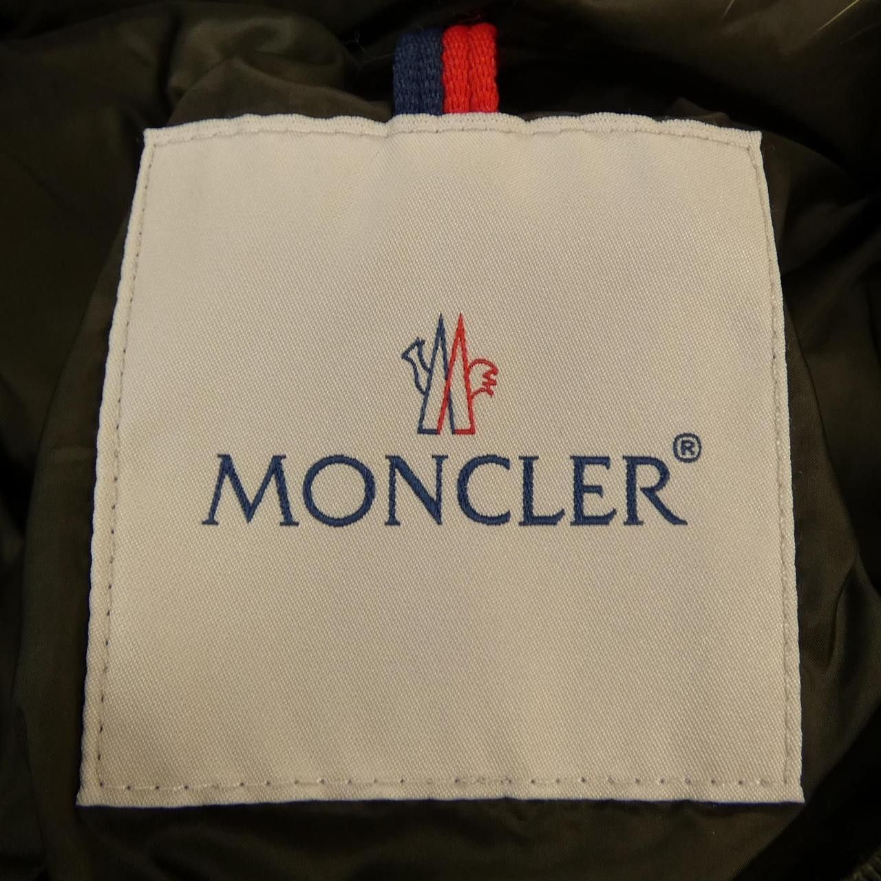 Moncler Moncler Moncler HERMIFUR 53048 Down Coat Natural Material Outerwear HERMIFUR DUTY FREE for USA Size ONE SIZE - 5 Thumbnail