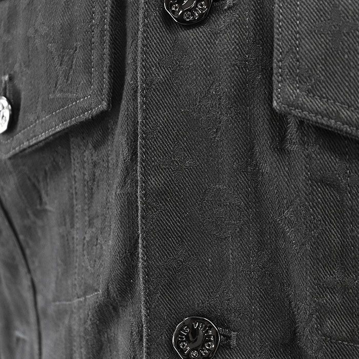 Louis Vuitton Louis Vuitton Louis Vuitton Monogram Cotton Denim Jacket Denim Outerwear DUTY FREE for USA Size ONE SIZE - 14 Thumbnail