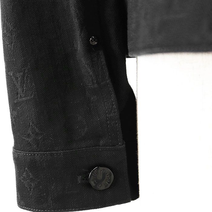 Louis Vuitton Louis Vuitton Louis Vuitton Monogram Cotton Denim Jacket Denim Outerwear DUTY FREE for USA Size ONE SIZE - 18 Thumbnail