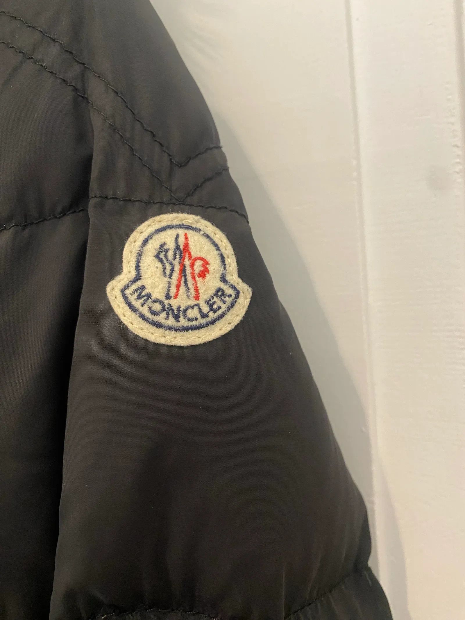 Moncler Moncler Coat Size M / US 6-8 / IT 42-44 - 2 Thumbnail