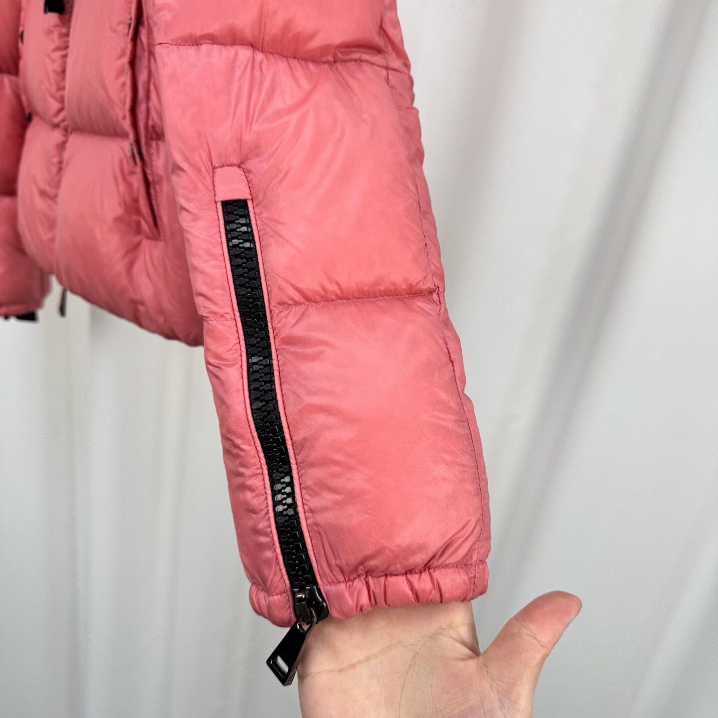 Moncler pink embroidered logo down jacket Size XXS / US 00 / IT 34 - 4 Thumbnail