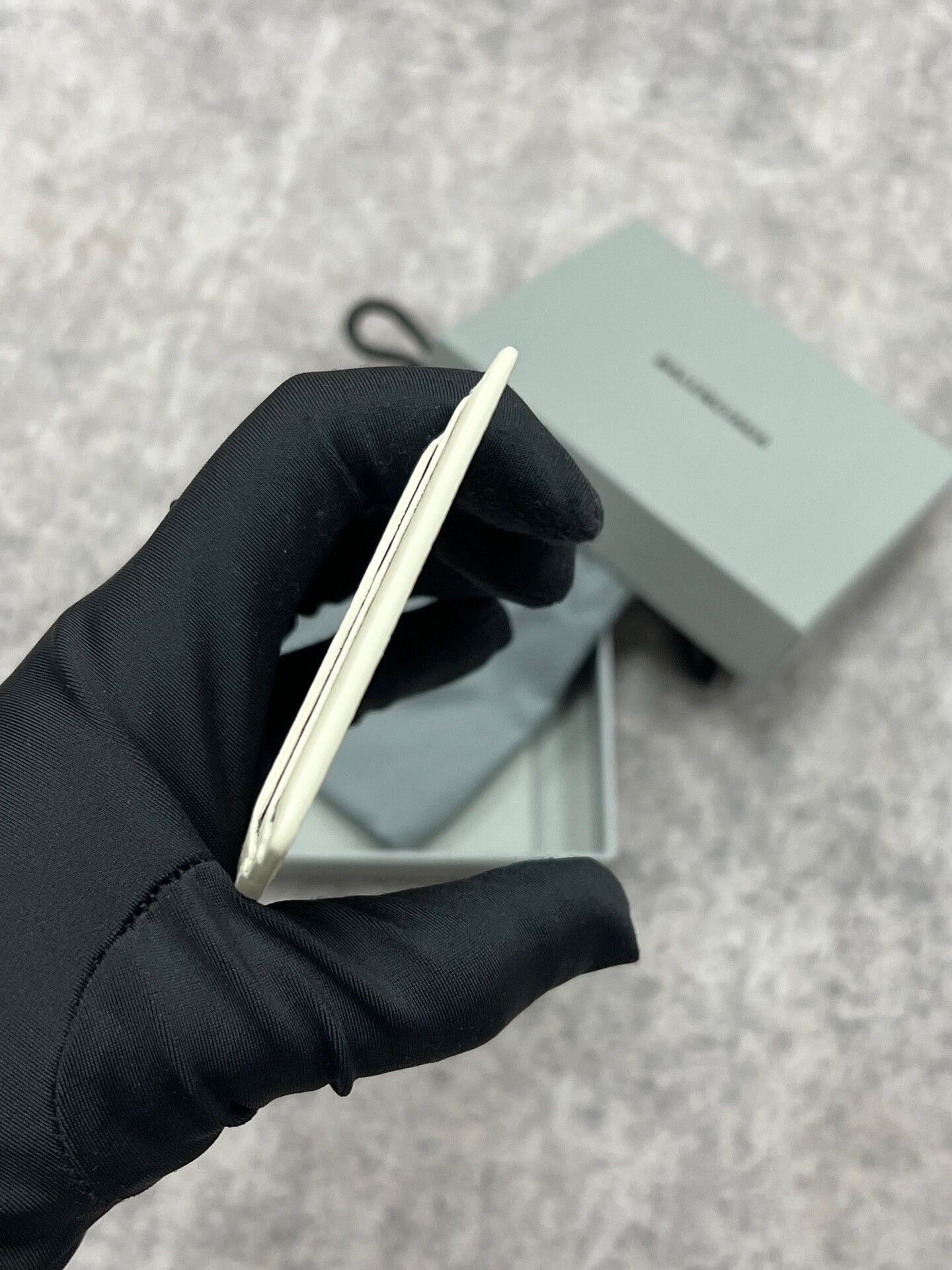 Balenciaga Balenciaga White Logo Magnetic Cardholder Size ONE SIZE - 5 Thumbnail