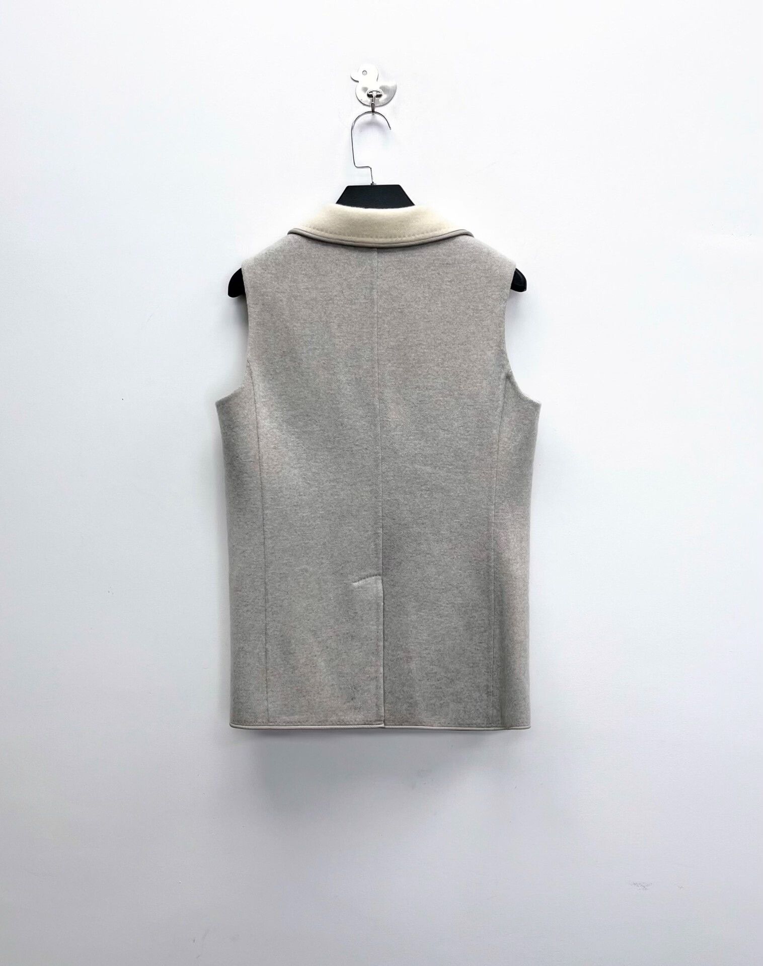 Loro Piana lightweight gray cashmere vest by Loro Piana Size US S / EU 44-46 / 1 - 2 Thumbnail