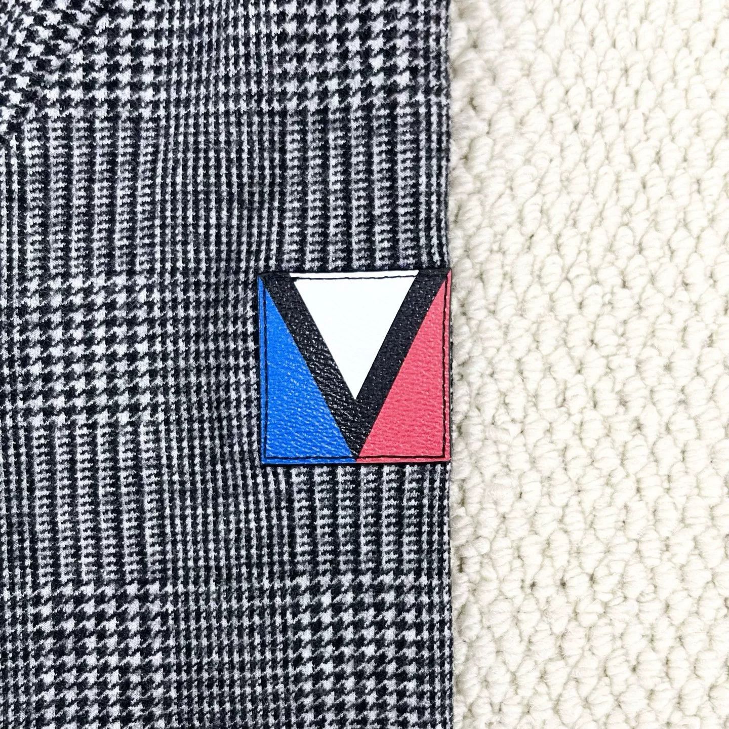Louis Vuitton louis vuitton check pattern wool hoodie Size US L / EU 52-54 / 3 - 5 Thumbnail