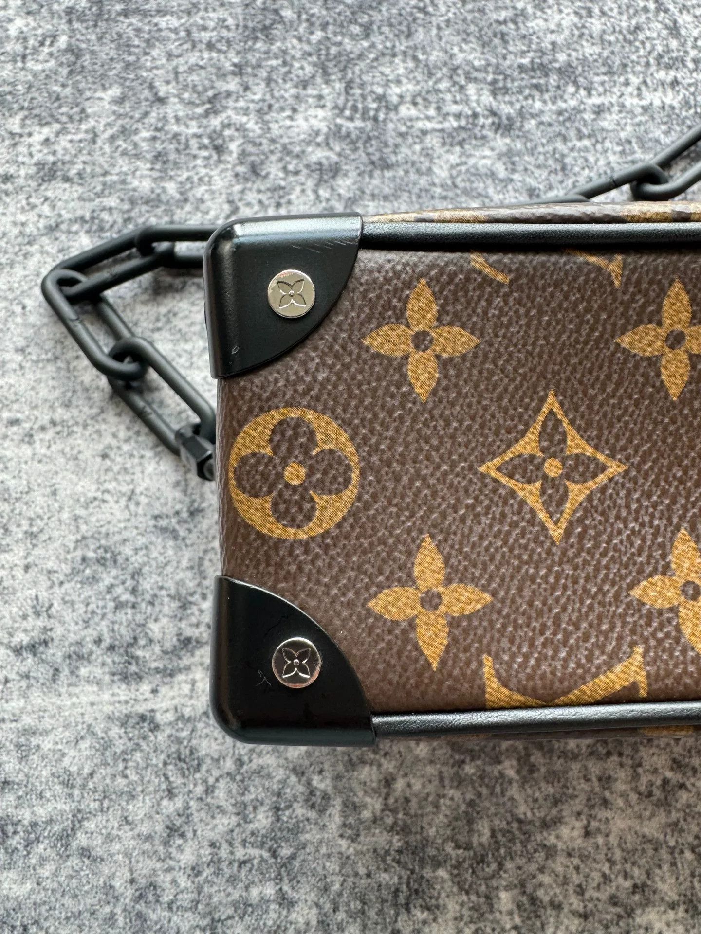 Louis Vuitton louis vuitton soft trunk mini handbag Size ONE SIZE - 6 Thumbnail