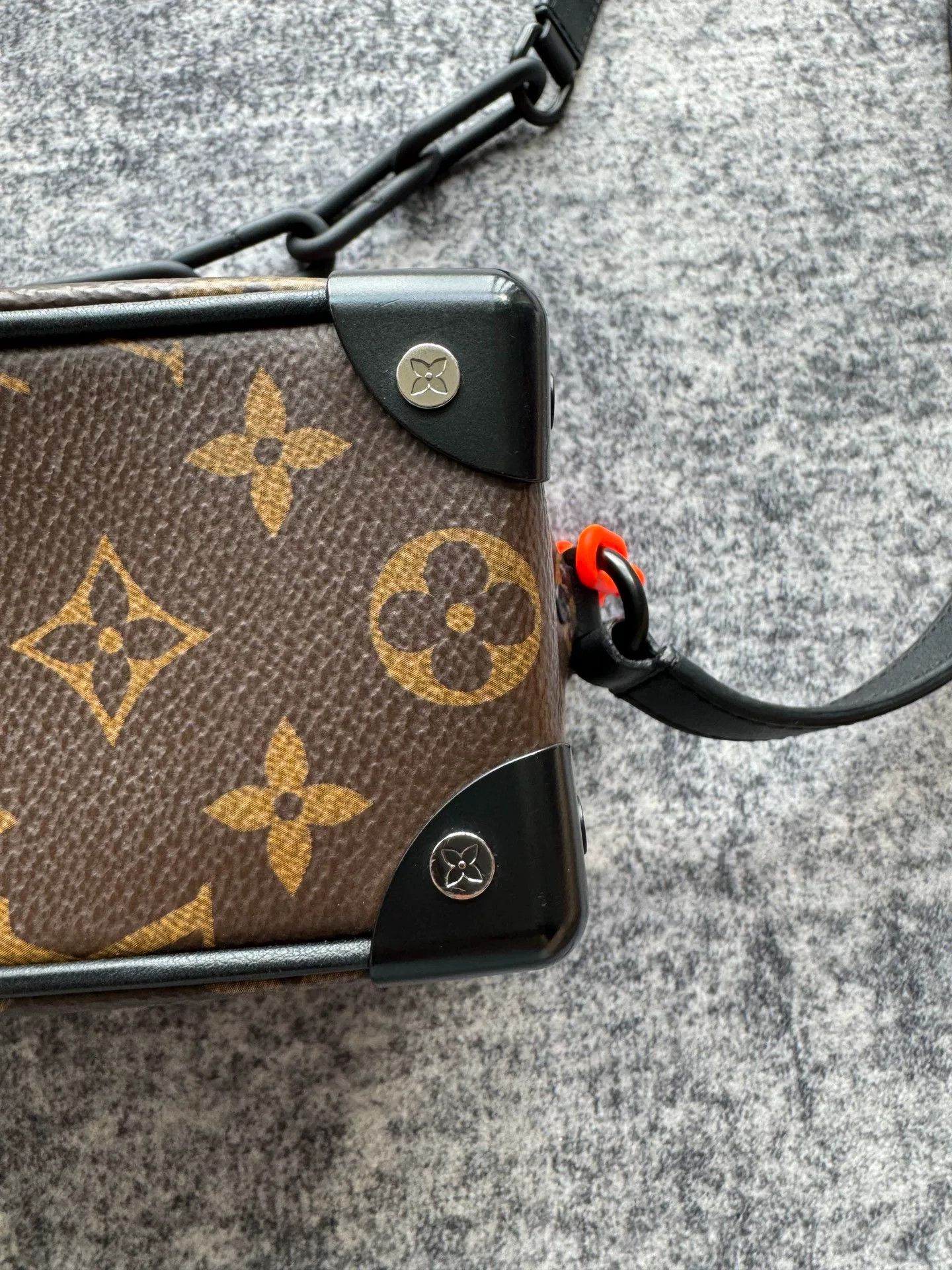 Louis Vuitton louis vuitton soft trunk mini handbag Size ONE SIZE - 5 Thumbnail