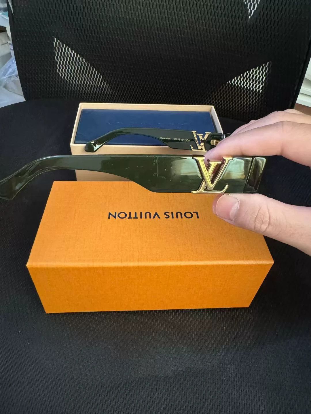 Louis Vuitton Louis Vuitton Gradient Sunglasses Size ONE SIZE - 2 Thumbnail