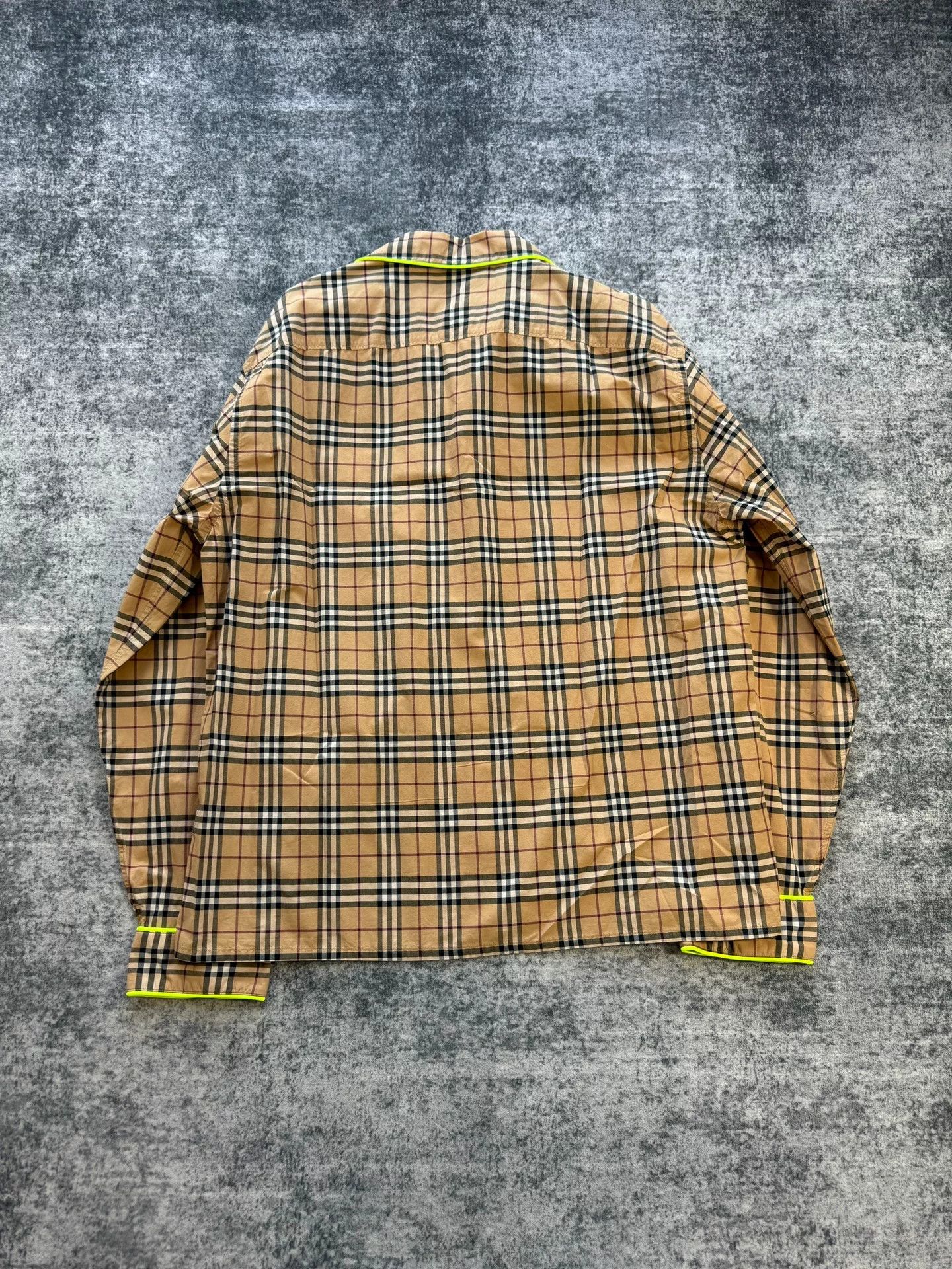 Burberry burberry fluorescent edge check shirt Size US L / EU 52-54 / 3 - 2 Thumbnail
