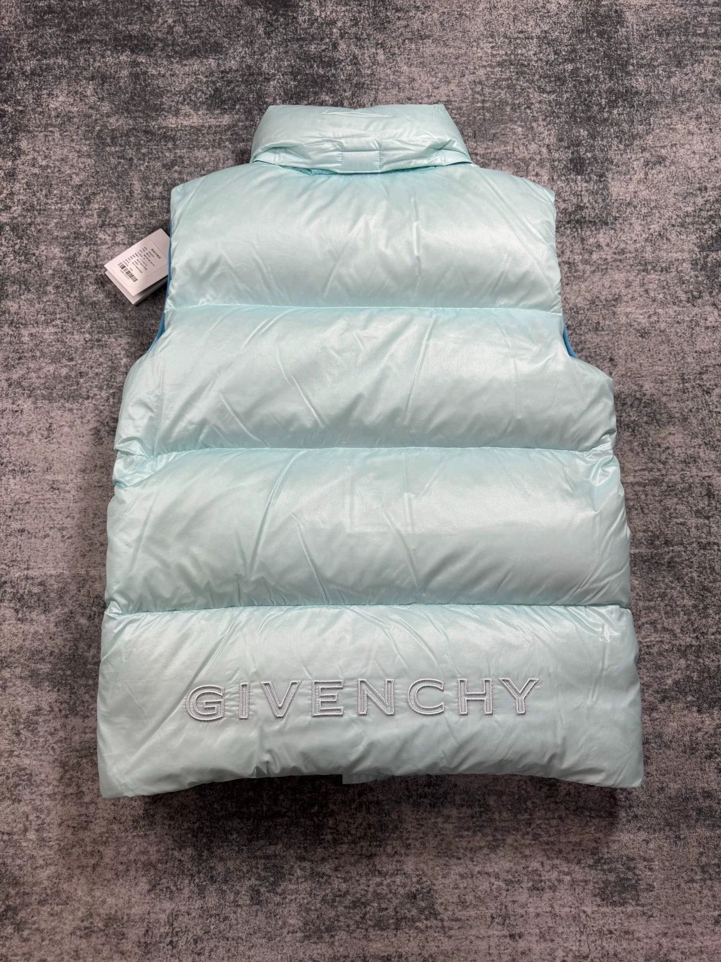 Givenchy givenchy mmw light blue down vest Size US L / EU 52-54 / 3 - 4 Thumbnail