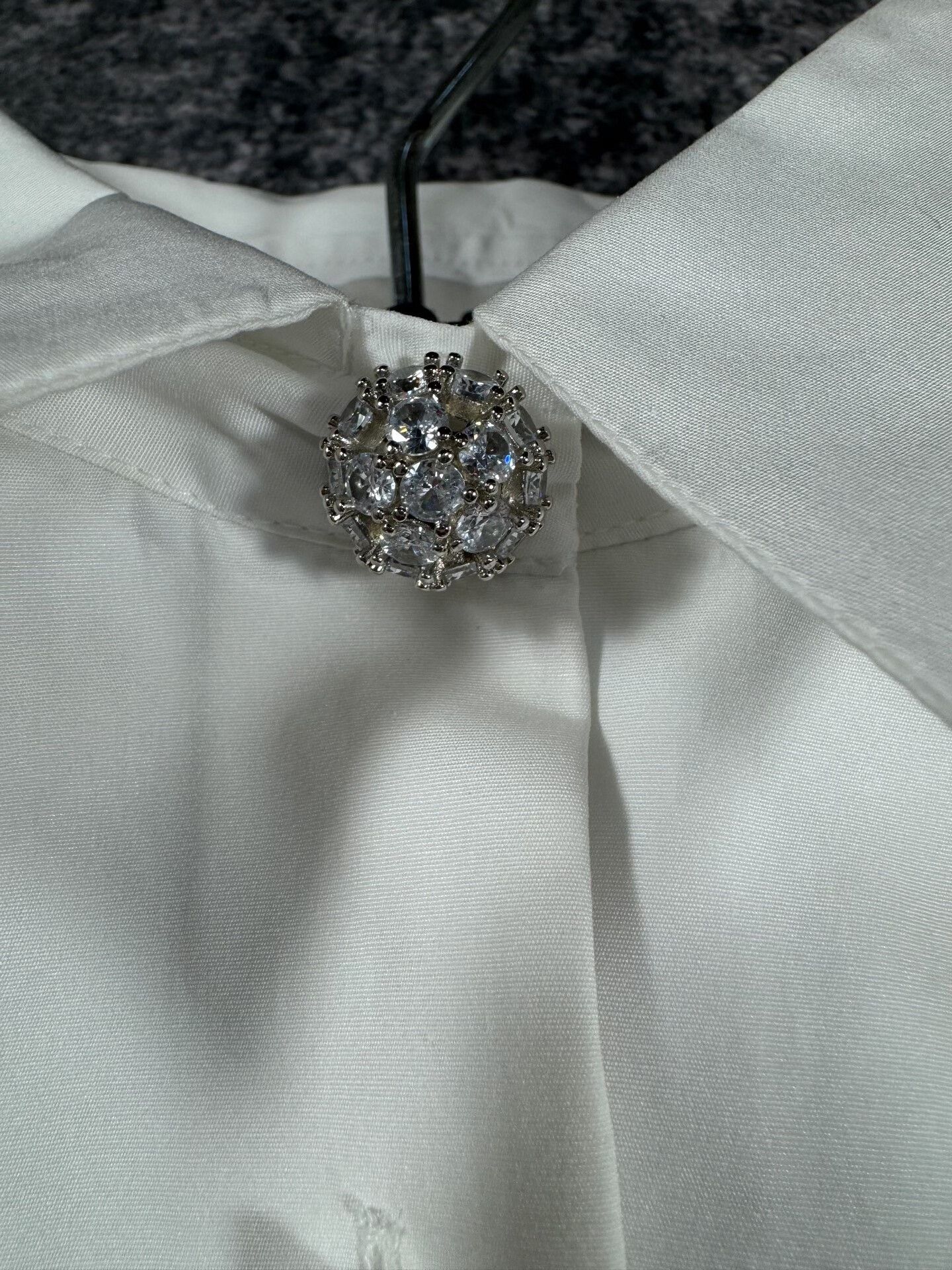 Miu Miu Miu Miu White Cropped Shirt with Studs Size M / US 6-8 / IT 42-44 - 3 Thumbnail