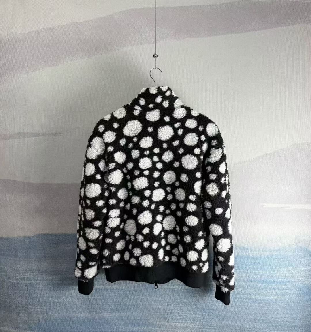 Louis Vuitton louis vuitton polka dot teddy jacket Size XS / US 0-2 / IT 36-38 - 2 Thumbnail