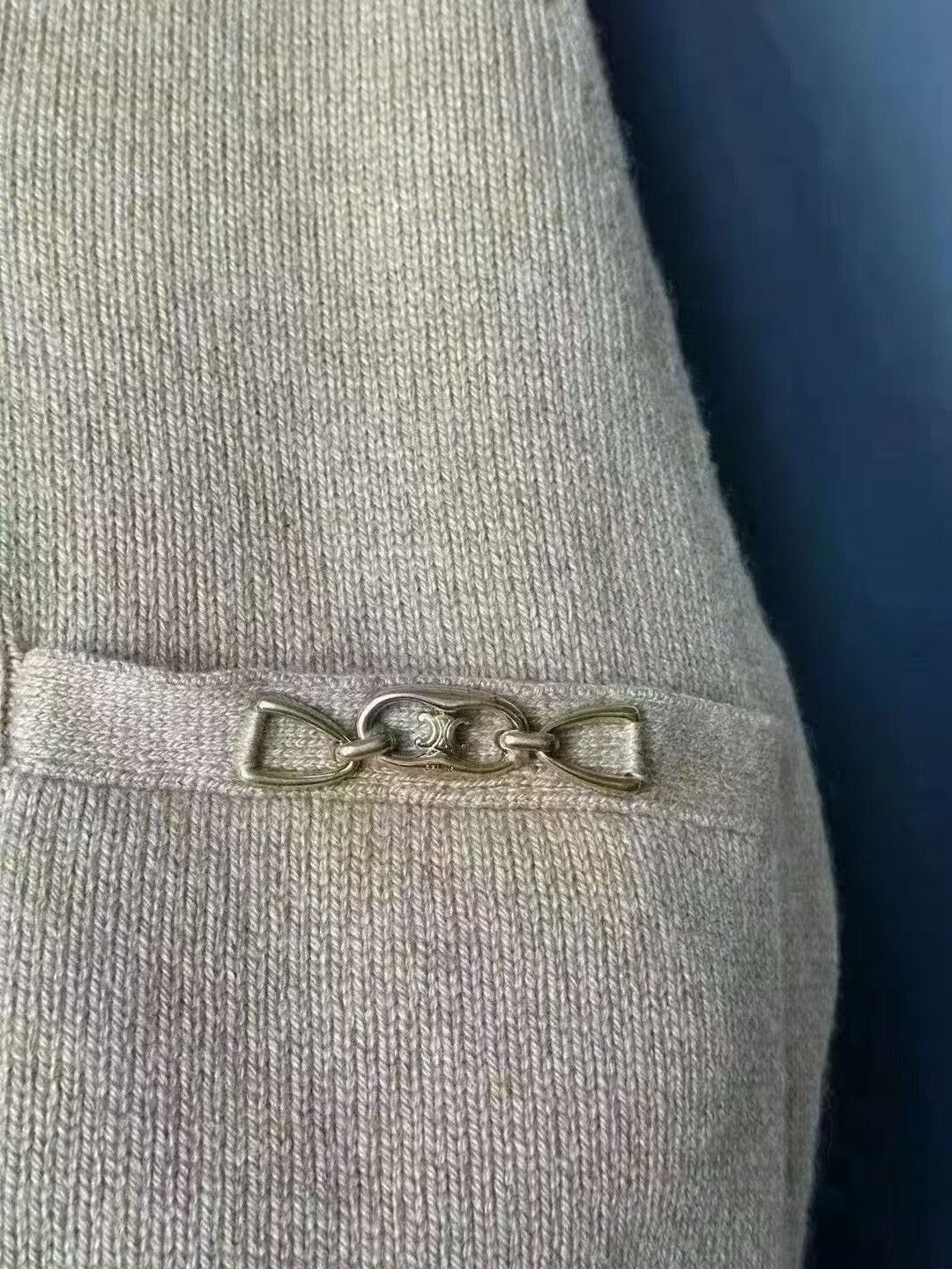 Celine celine beige cashmere sweater with horsebit detail Size XS / US 0-2 / IT 36-38 - 6 Thumbnail