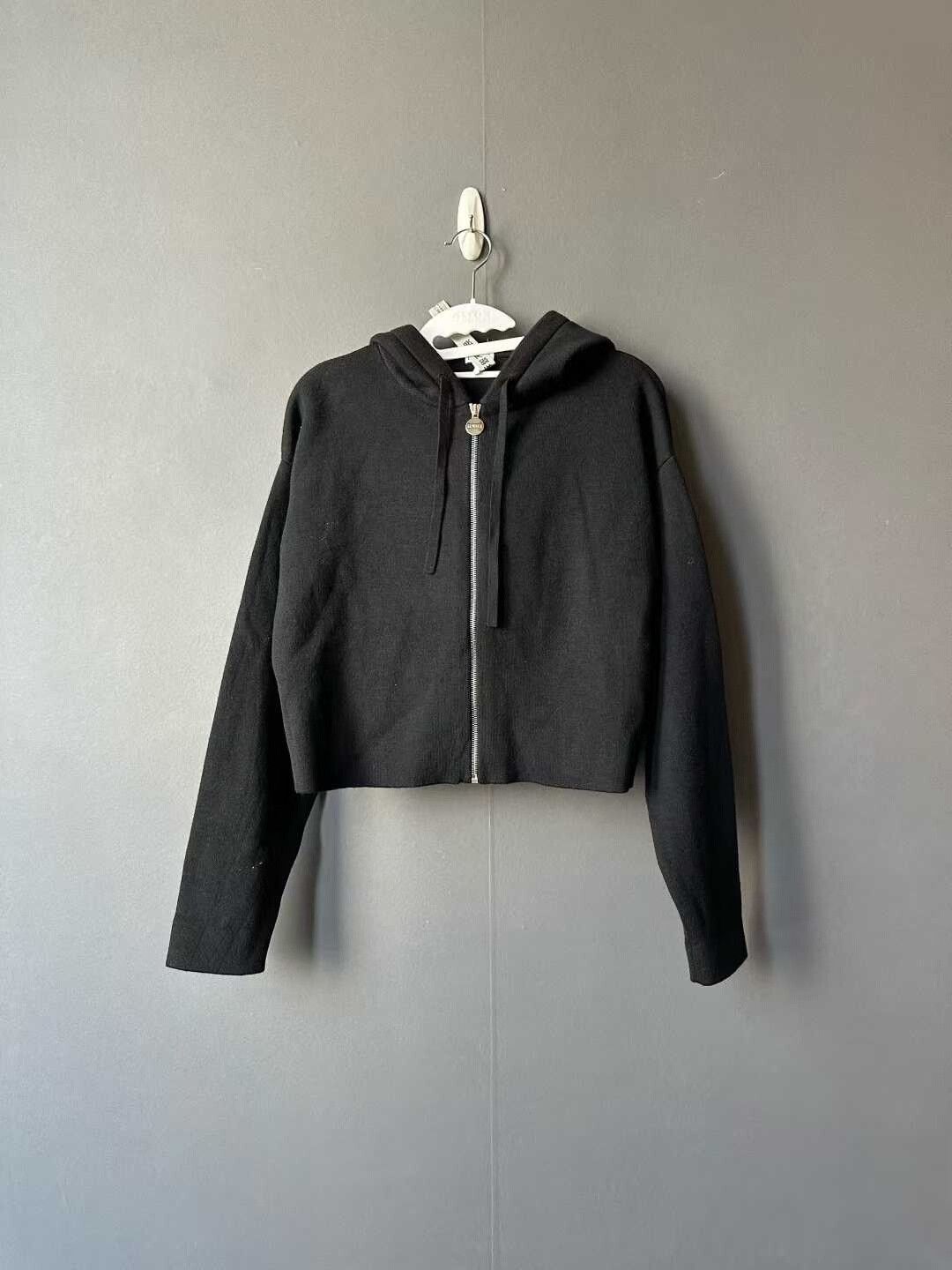 Loewe loewe wool hooded jacket with embossed logo Size US S / EU 44-46 / 1 - 2 Thumbnail