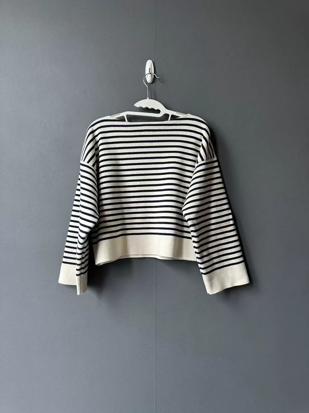 Celine celine striped knit sweater with gold accents Size S / US 4 / IT 40 - 2 Thumbnail