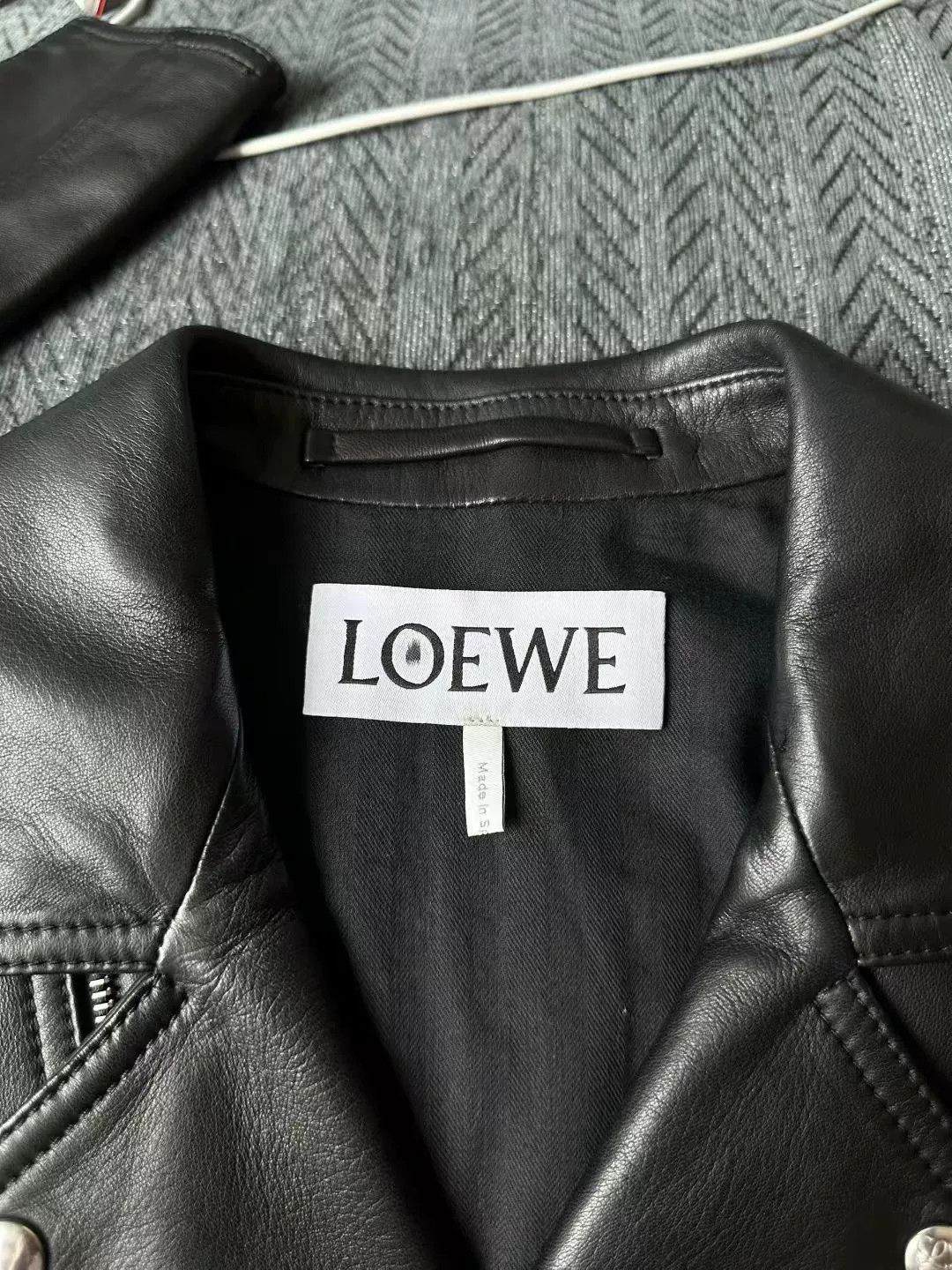 Loewe loewe short leather motorcycle jacket Size S / US 4 / IT 40 - 3 Thumbnail