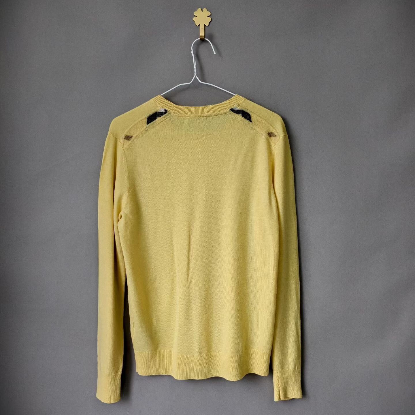 Burberry burberry yellow cashmere knit top Size S / US 4 / IT 40 - 2 Thumbnail