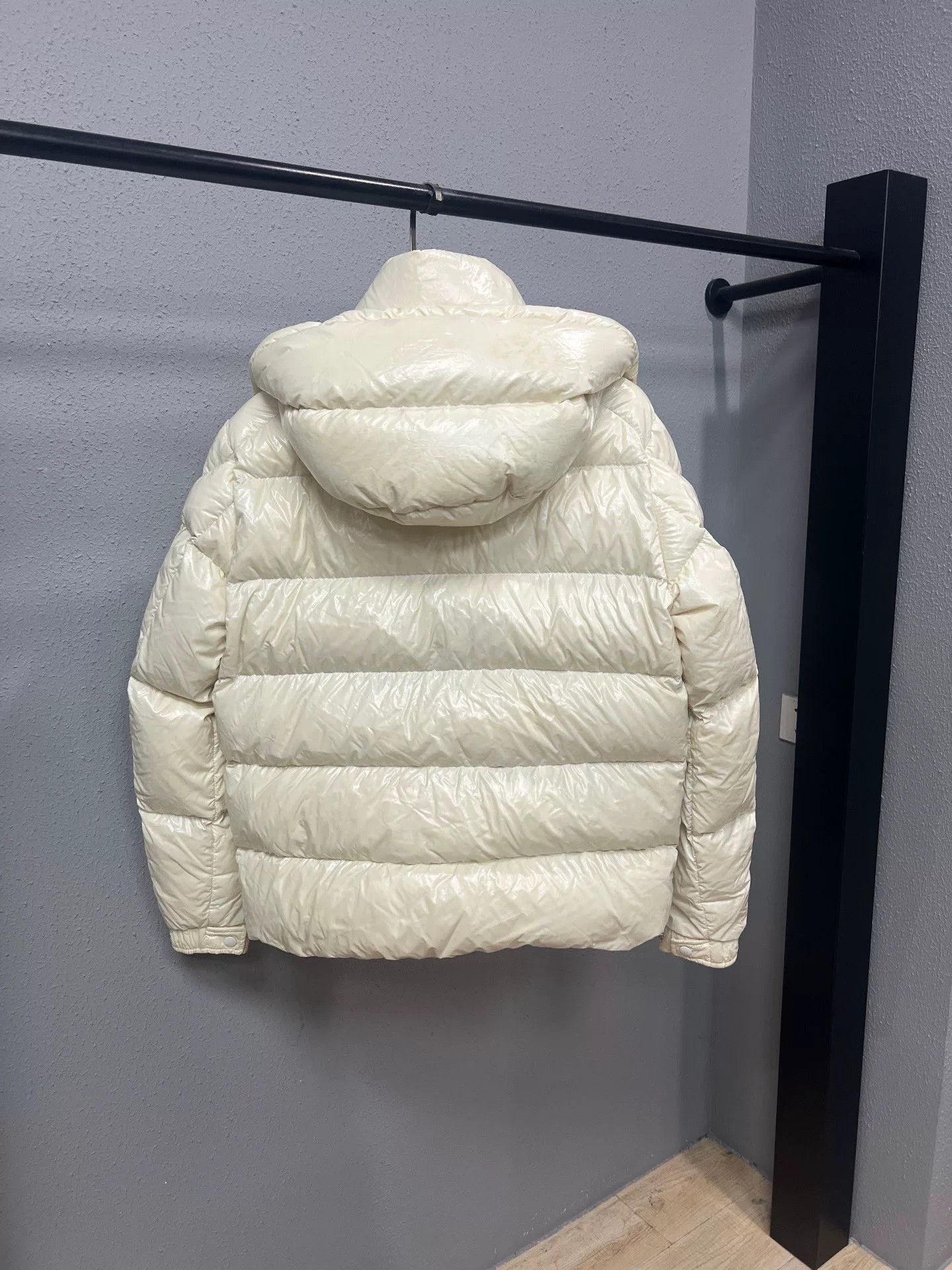 Moncler moncler maya70周年 cream down jacket Size S / US 4 / IT 40 - 2 Thumbnail