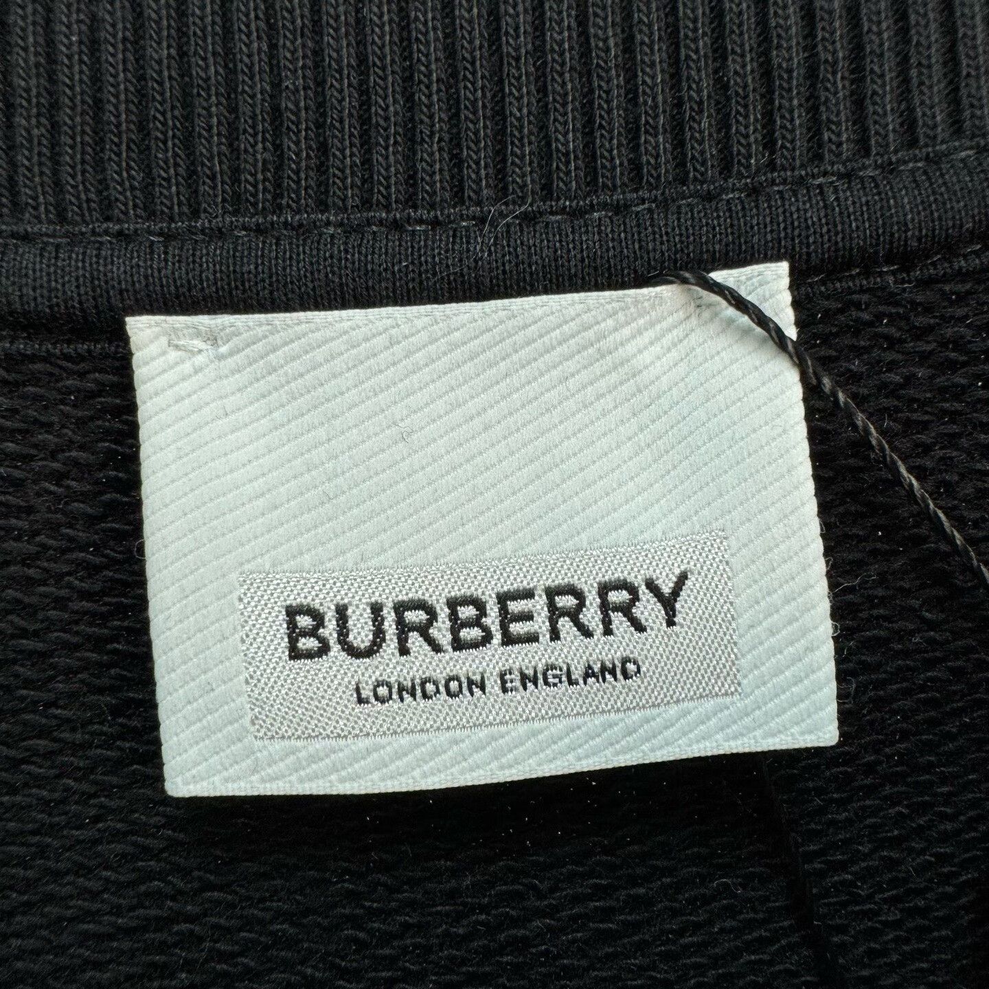 Burberry burberry embroidered unicorn sweatshirt Size US L / EU 52-54 / 3 - 5 Thumbnail