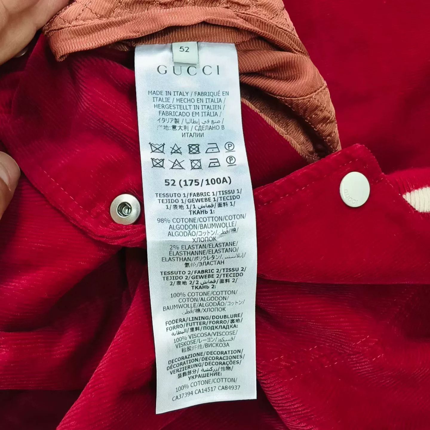 gucci red embroidered cat velvet bomber jacket