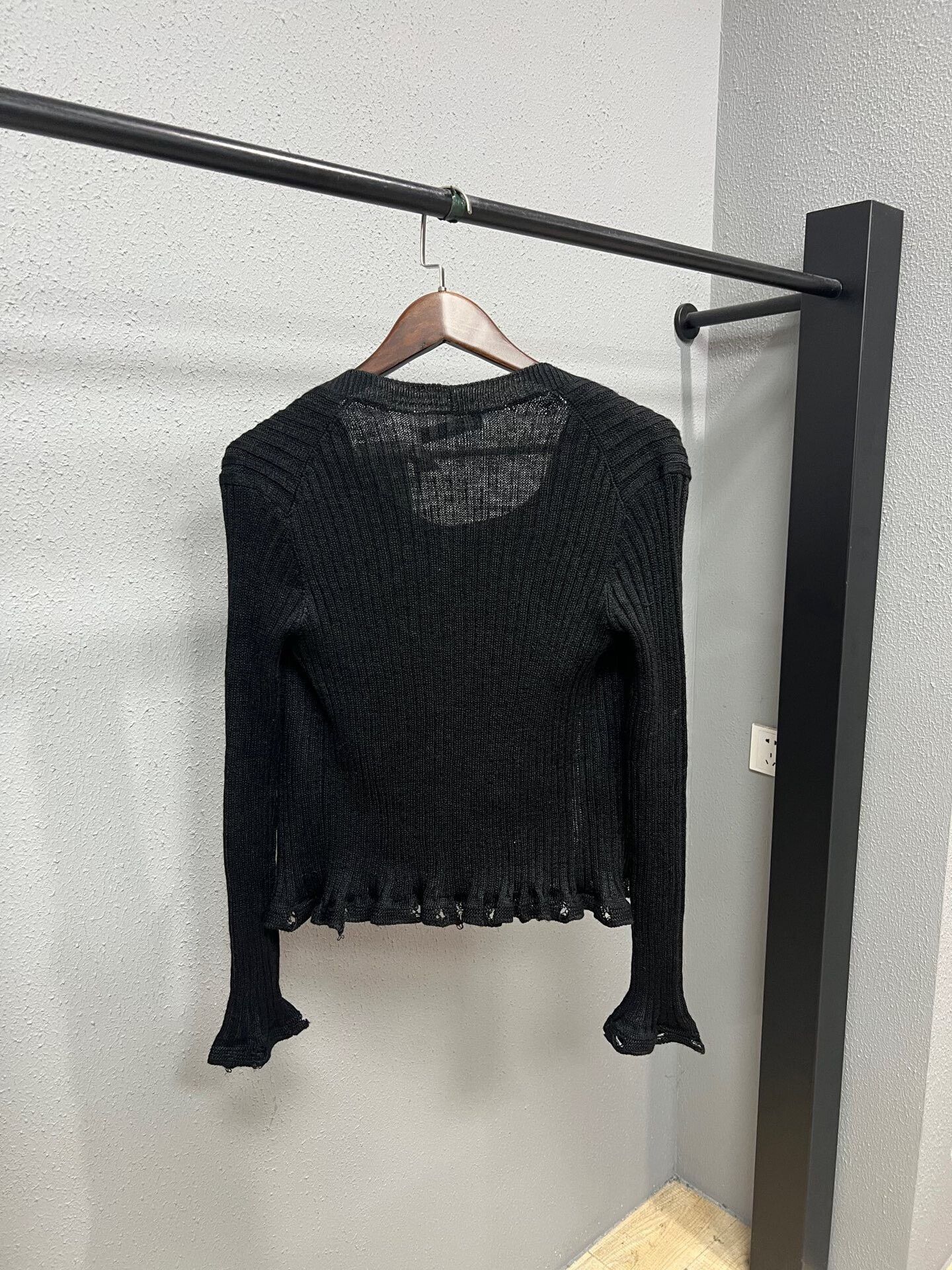 Dior Dior Embroidered Bee Knit Cardigan and Tank Set Size M / US 6-8 / IT 42-44 - 2 Thumbnail
