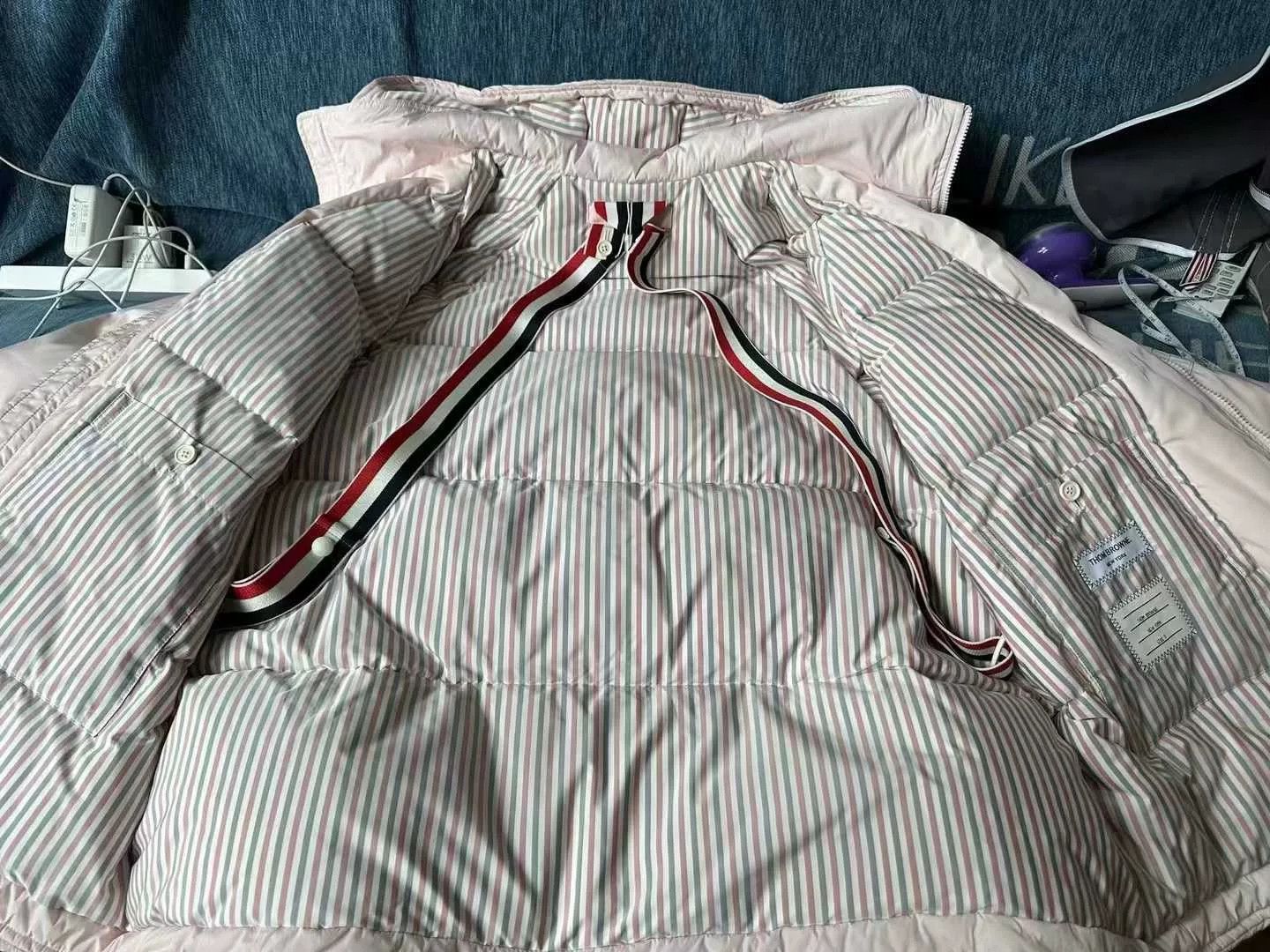 Thom Browne thom browne pink down jacket Size XS / US 0-2 / IT 36-38 - 4 Thumbnail