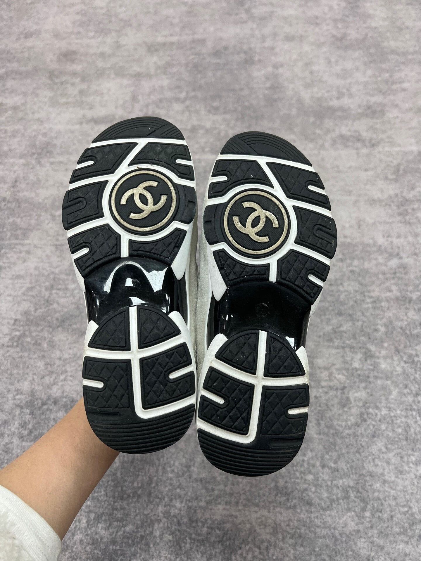 Chanel Chanel White Double C Athletic Sneakers Size US 6 / IT 36 - 9 Thumbnail