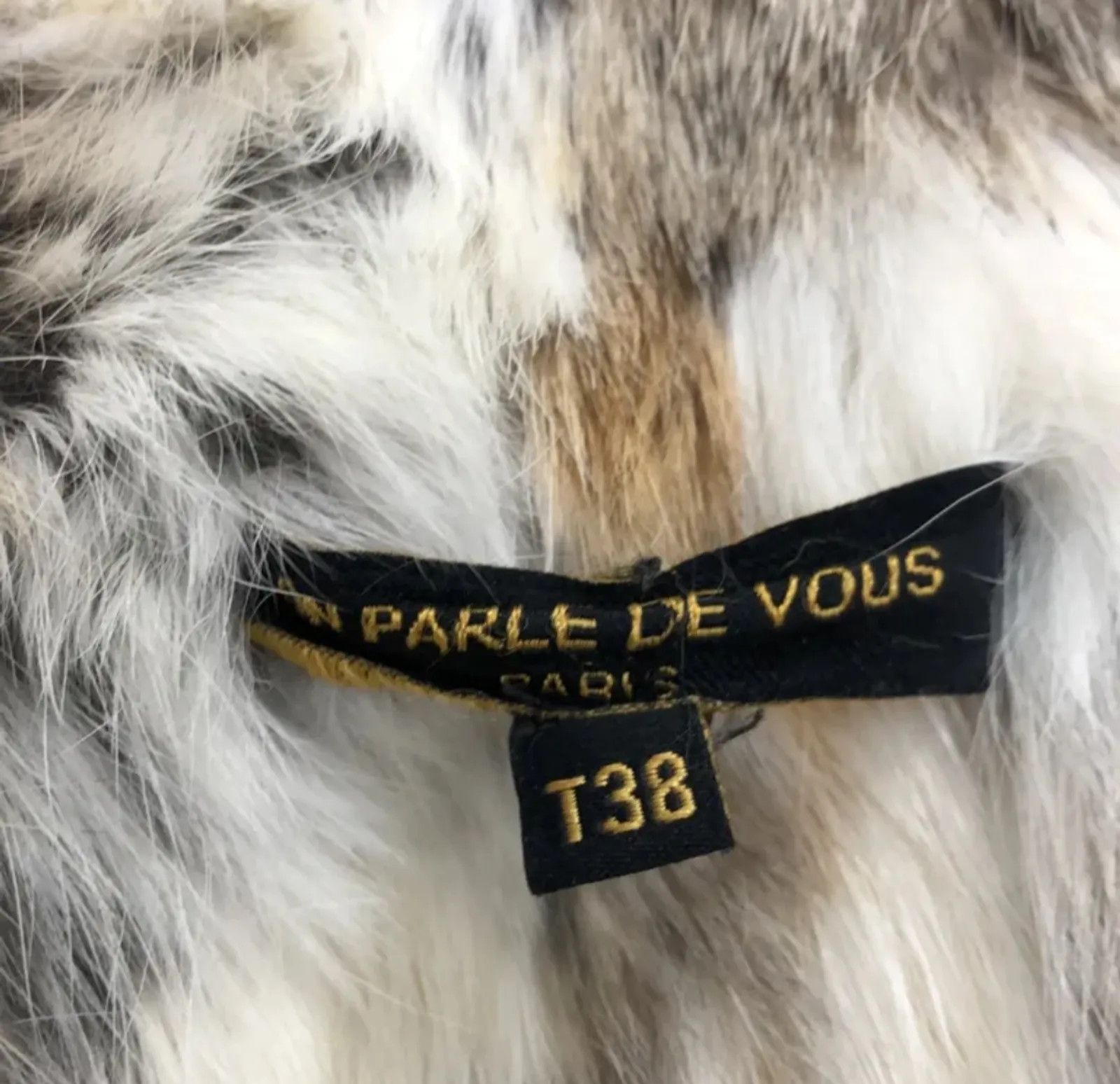 On On parle de vous Fur Faux Fur Size XS / US 0-2 / IT 36-38 - 2 Thumbnail